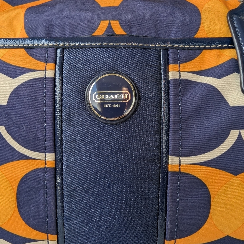 🌹Coach D 24541  Black and Orange Graphic Shoulder Bag - Picture 2 of 12